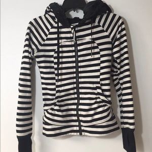 Lululemon black white stripe jacket SZ:2
